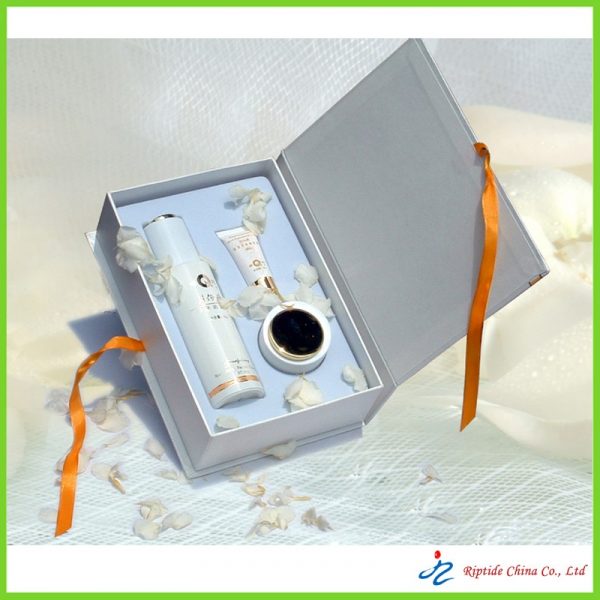 Rigid paper cosmetic packaging box