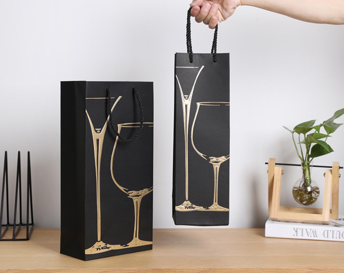 Black Wine Gift Bag, Black Cardboard Wine Bag, Universal Wine Gift Bag